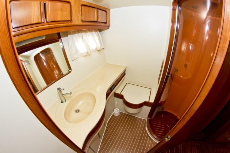 Book yachts online - motorboat - Yaretti 1910 - Royal  - rent
