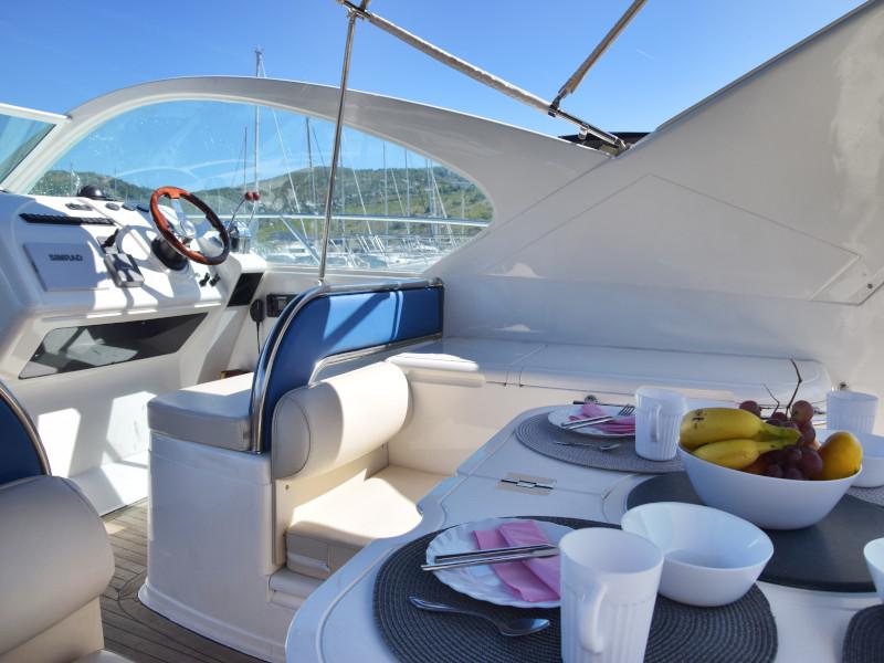 Book yachts online - motorboat - Fairline Targa 48 - H.I.T.   - rent