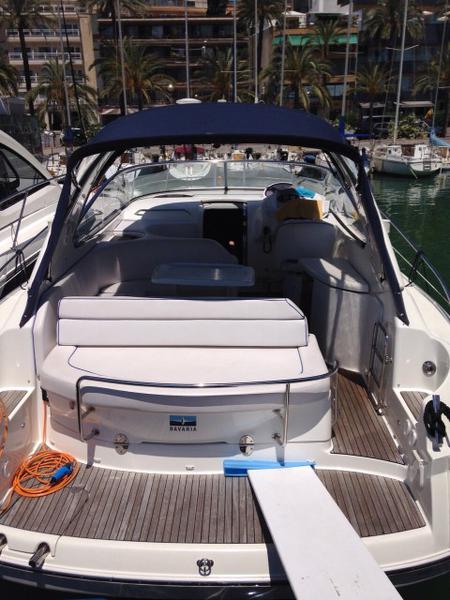 Book yachts online - motorboat - Bavaria 33 Sport - Yamila - rent