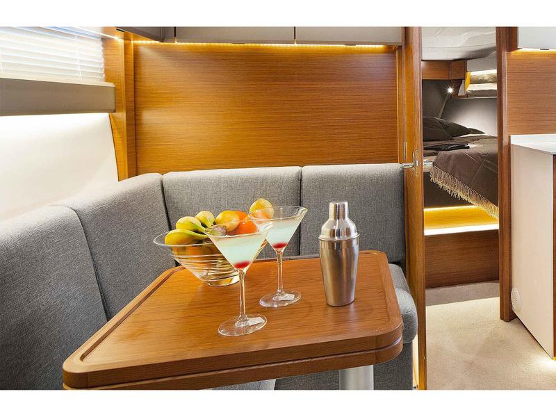 Book yachts online - motorboat - Bavaria S36 Open - Marsil - rent