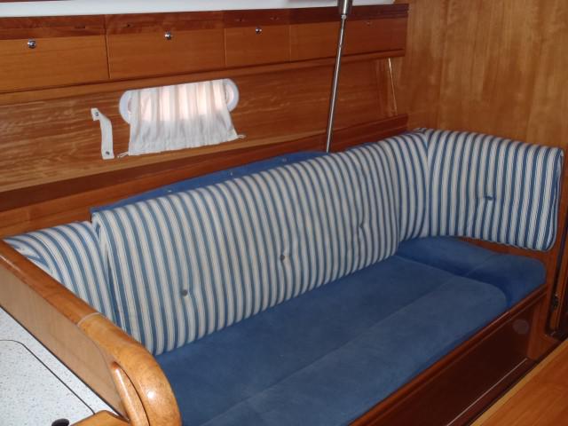 Book yachts online - sailboat - Bavaria 38 Cruiser - Marge ( in water from 2012 ) - rent