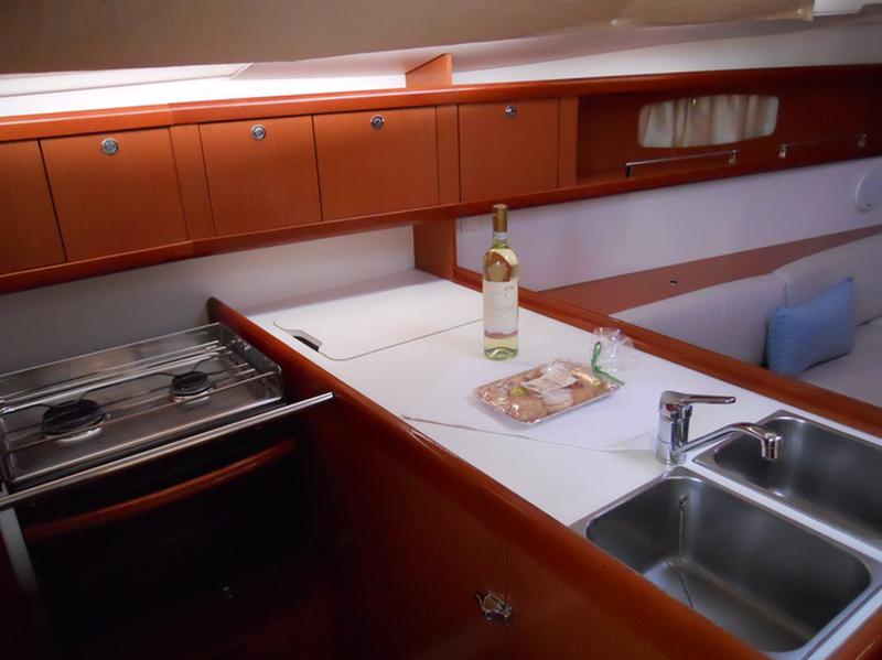 Book yachts online - sailboat - Oceanis 37 - Cinzia - rent