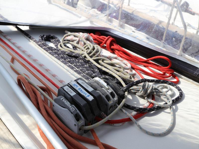 Book yachts online - sailboat - Sun Odyssey 45.2 - Szerenke  - rent