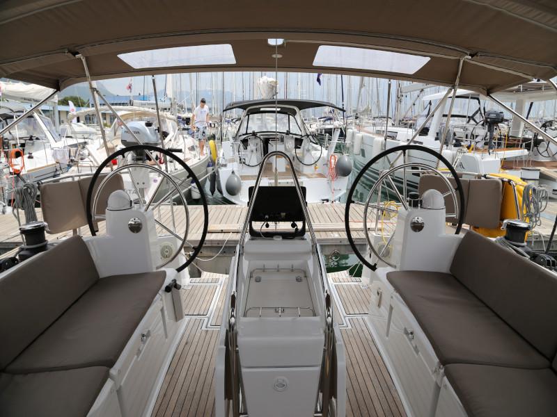 Book yachts online - sailboat - Sun Odyssey 479 - Manci - rent