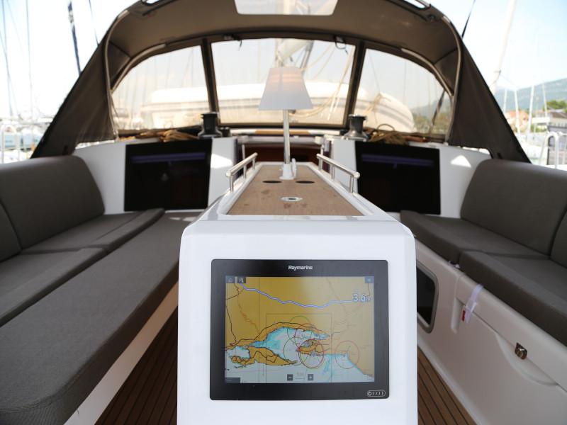 Book yachts online - sailboat - Dufour 460 Grand Large - Sea  Hawk  - rent
