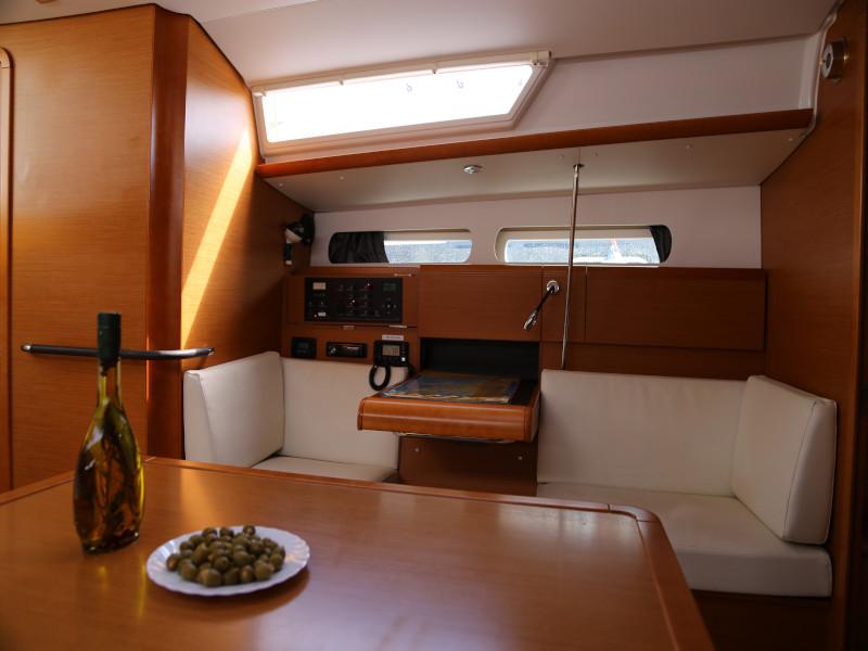 Book yachts online - sailboat - Sun Odyssey 409 - Miu Miu - rent