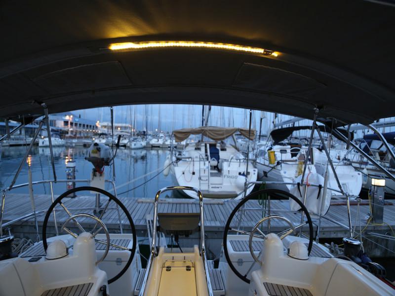 Book yachts online - sailboat - Sun Odyssey 409 - Miu Miu - rent