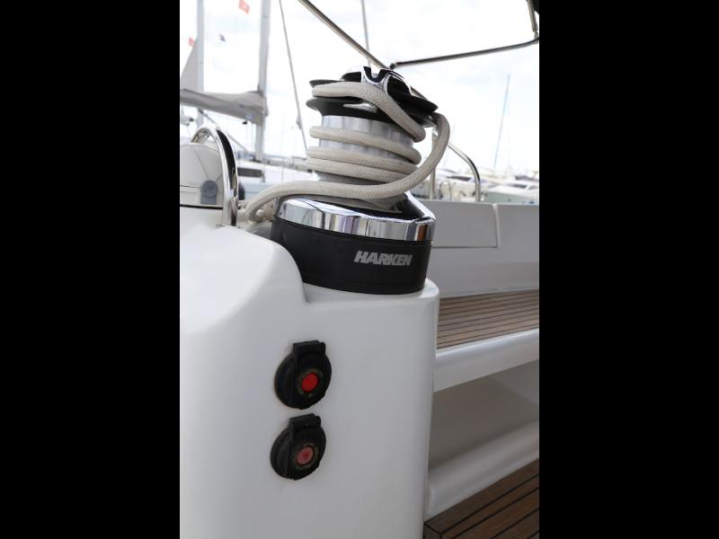 Book yachts online - sailboat - Beneteau Oceanis 523 - Cobra Murra - rent