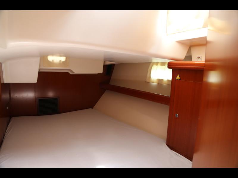 Book yachts online - sailboat - Beneteau Oceanis 523 - Cobra Murra - rent