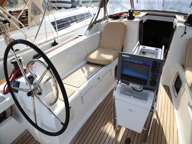 Book yachts online - sailboat - Sun Odyssey 419 - Kandur II  - rent