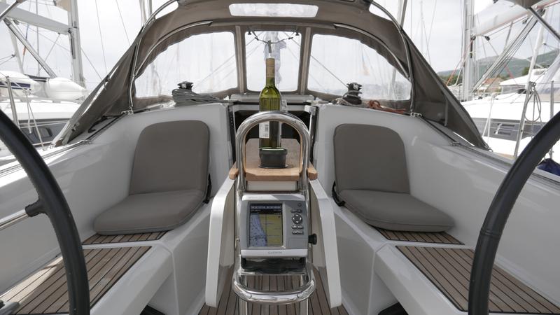 Book yachts online - sailboat - Sun Odyssey 349 - Cica - rent