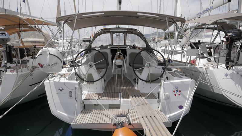 Book yachts online - sailboat - Sun Odyssey 349 - Cica - rent