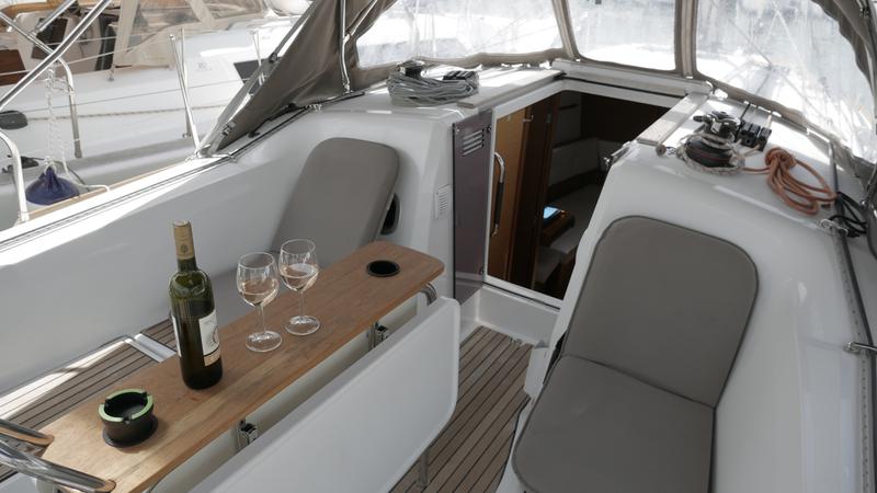 Book yachts online - sailboat - Sun Odyssey 349 - Cica - rent