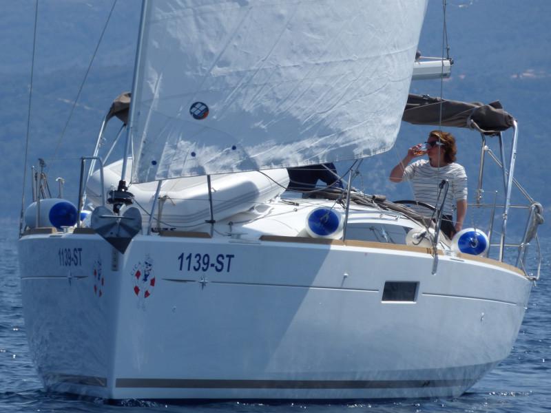 Book yachts online - sailboat - Sun Odyssey 349 - Cica - rent