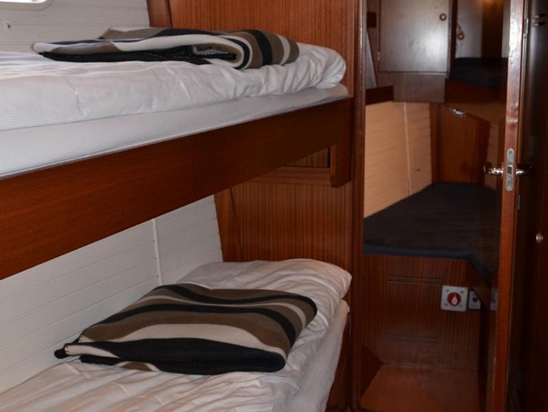 Book yachts online - sailboat - Delphia 47 - Arctic Light - rent