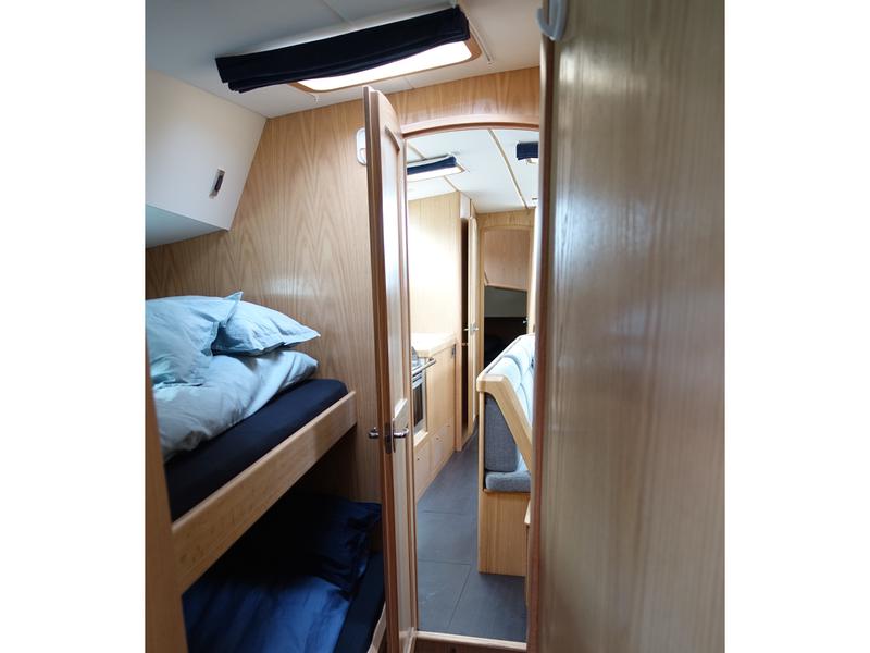 Book yachts online - sailboat - Ovni 445 - Aleiga - rent