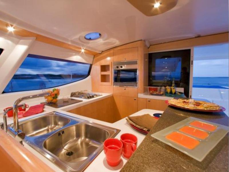 Book yachts online - catamaran - Salina 48 - Arctic Aurora - rent