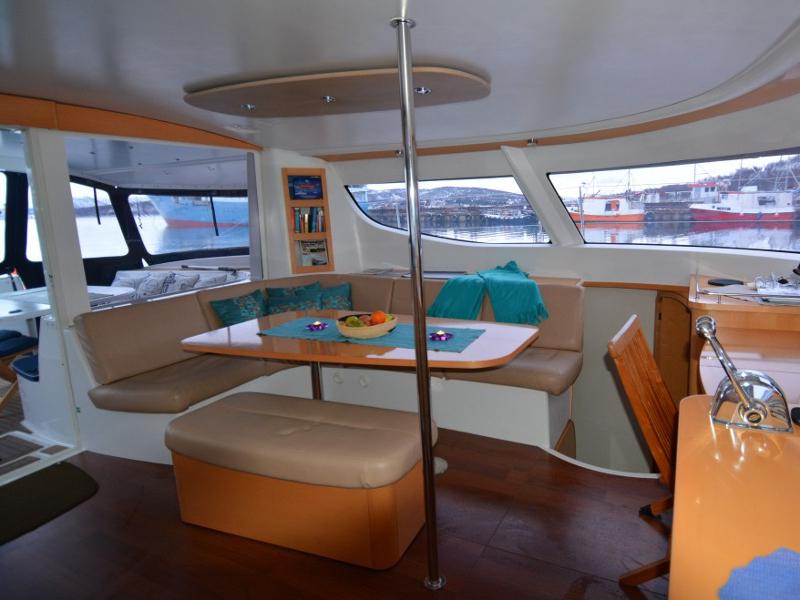 Book yachts online - catamaran - Salina 48 - Arctic Aurora - rent