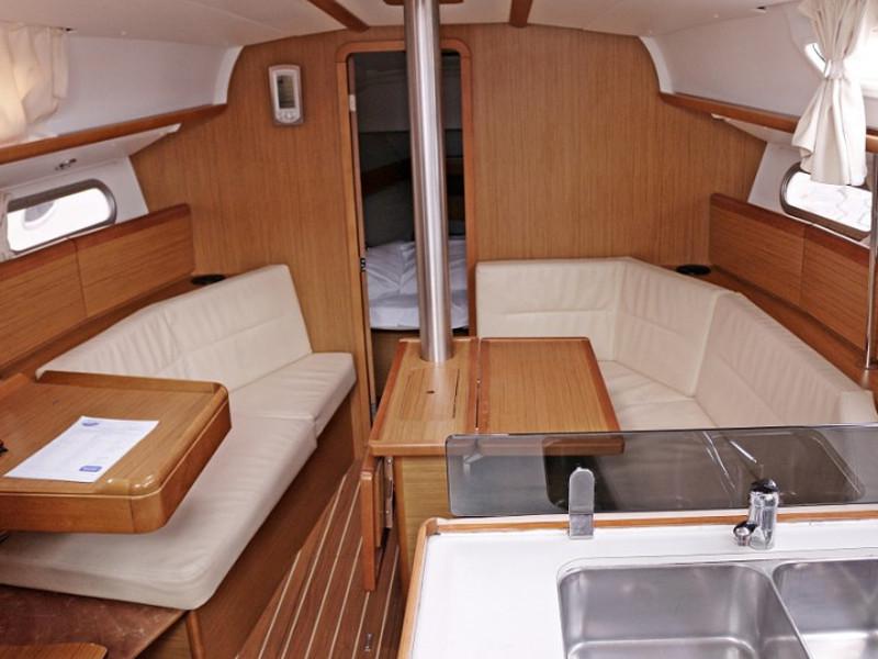 Book yachts online - sailboat - Sun Odyssey 509 - Cuncettina 4 - rent