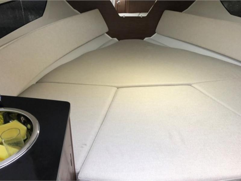 Book yachts online - motorboat - Cap Camarat 7.5 WA SERIE 2 - 4US - rent