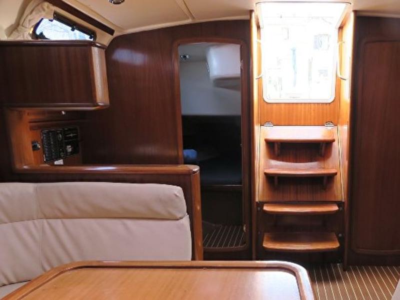 Book yachts online - sailboat - Bavaria 44 - GALATEJA - new sails 2017 - rent