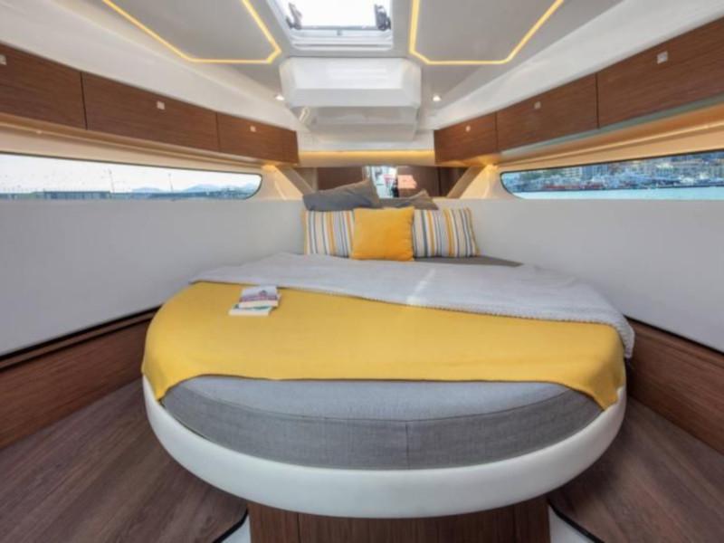 Book yachts online - motorboat - Merry Fisher 1095 - FUX 4FUN - rent