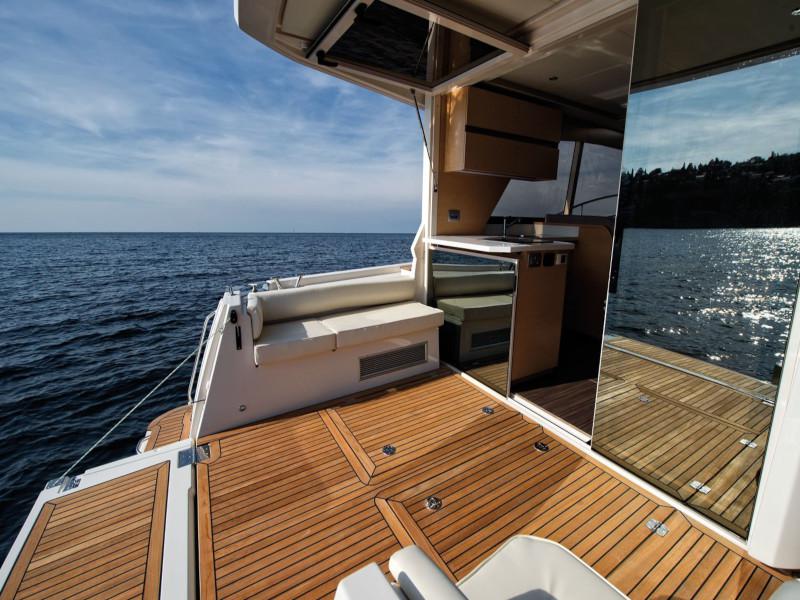 Book yachts online - motorboat - Greenline 39 - MAR - rent