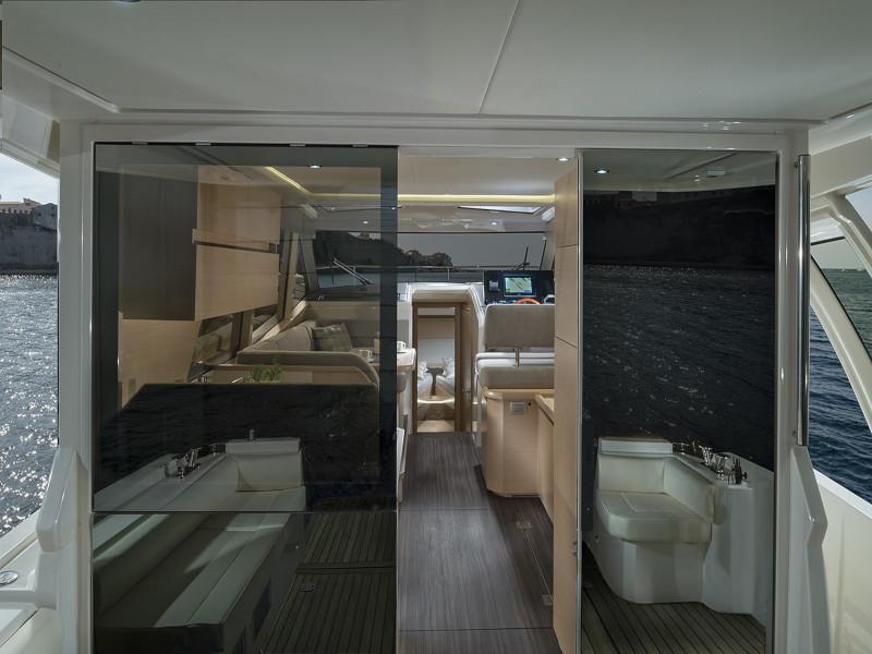 Book yachts online - motorboat - Greenline 39 - MAR - rent