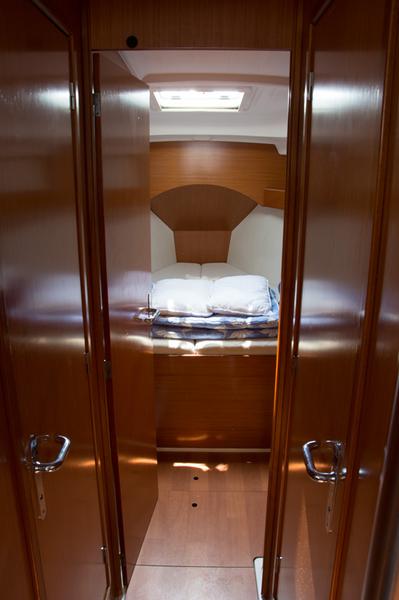 Book yachts online - sailboat - Benetau Cyclades 43,4 - ATHENA  - rent