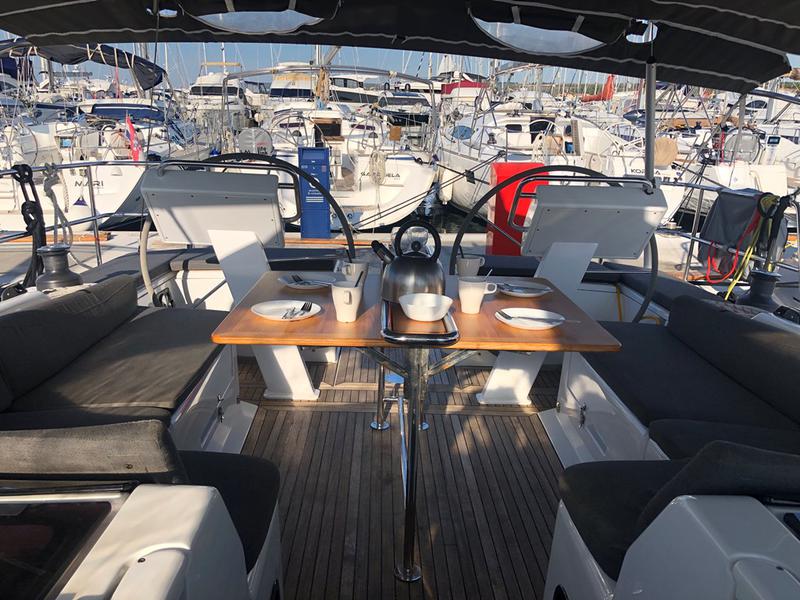 Book yachts online - sailboat - Hanse 455 - ZSIBER - rent