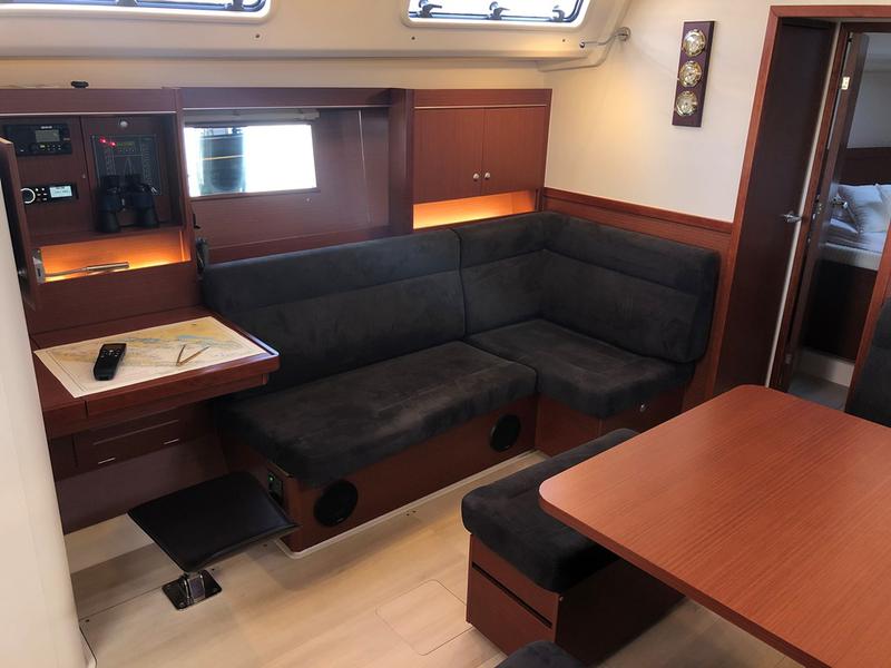 Book yachts online - sailboat - Hanse 455 - ZSIBER - rent