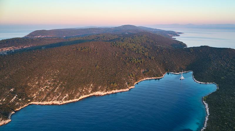 Book yachts online - catamaran - Lagoon Seventy 7 - ADRIATIC DRAGON - rent