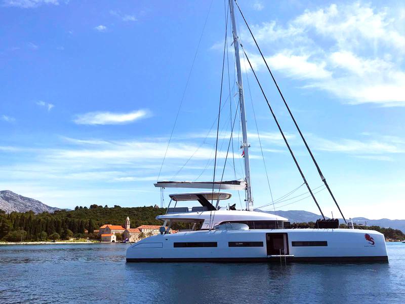 Book yachts online - catamaran - Lagoon Seventy 7 - ADRIATIC DRAGON - rent