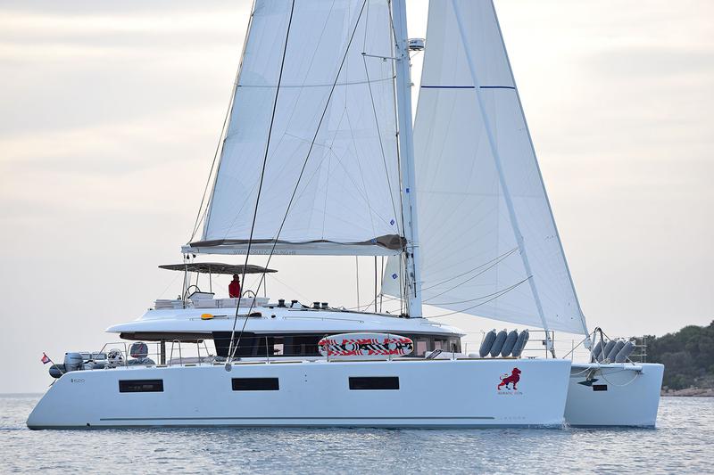 Book yachts online - catamaran - Lagoon 620 - ADRIATIC LION - rent