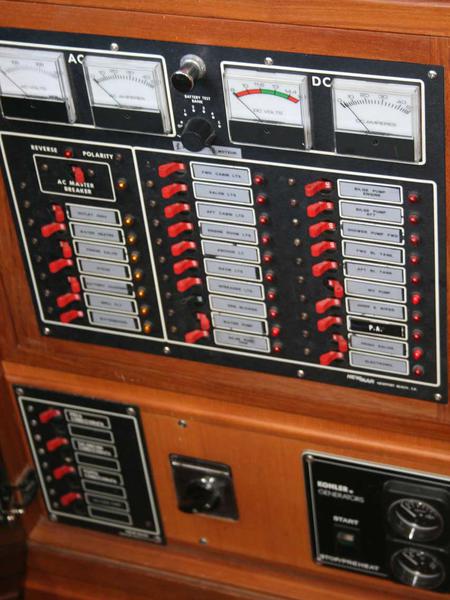 Book yachts online - motorboat - Hampton 42 - SEA LION - rent