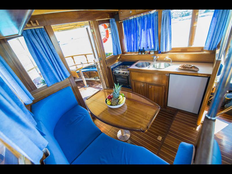 Book yachts online - motorboat - Model Luka - LUKA - rent