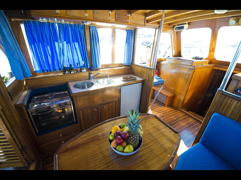 Book yachts online - motorboat - Model Luka - LUKA - rent