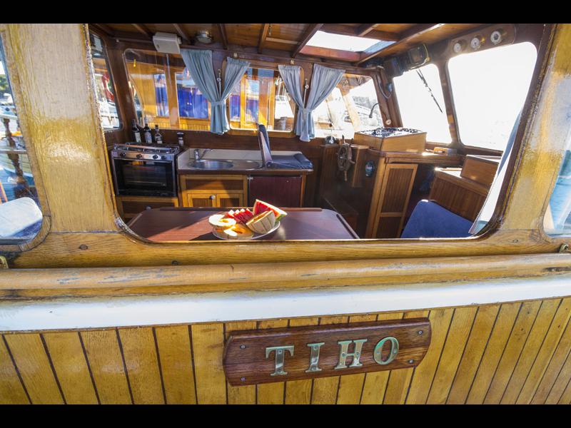 Book yachts online - motorboat - Model Tiho - TIHO - rent