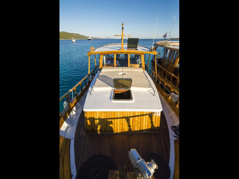Book yachts online - motorboat - Model Tiho - TIHO - rent