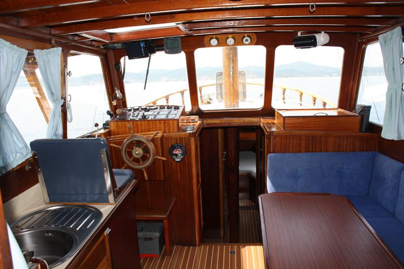 Book yachts online - motorboat - Model Tiho - TIHO - rent