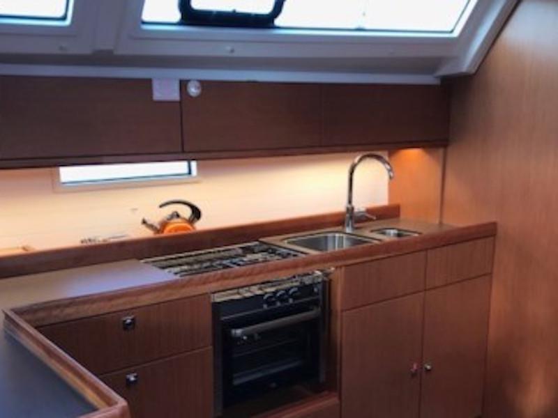 Book yachts online - sailboat - Bavaria Cruiser 46 - Tuerredda - rent