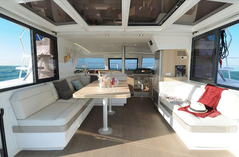 Book yachts online - catamaran - Bali 4.1 Maxi Lounge - Grampis - rent