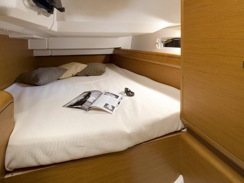 Book yachts online - sailboat - Sun Odyssey 409 - Mercann - rent