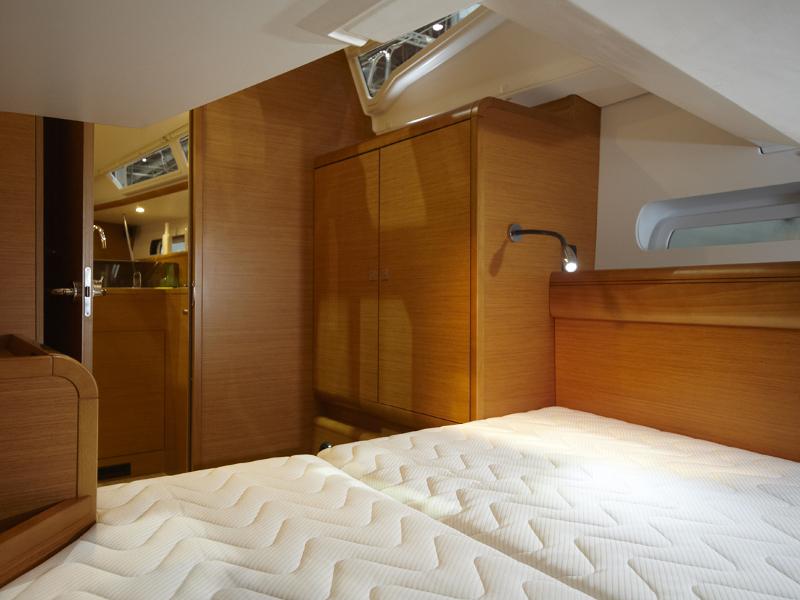 Book yachts online - sailboat - Sun Odyssey 439 - On Blue - rent
