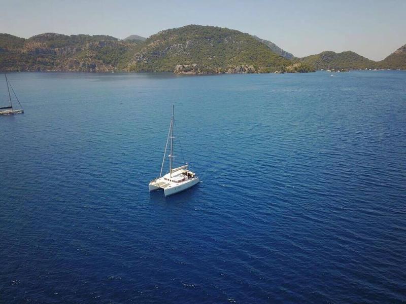 Book yachts online - catamaran - Lagoon 400 - Winnie - rent