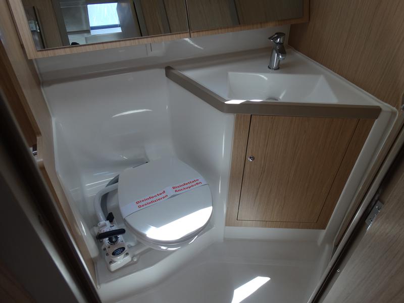 Book yachts online - sailboat - Oceanis 41.1 - KOS 41.5 - rent