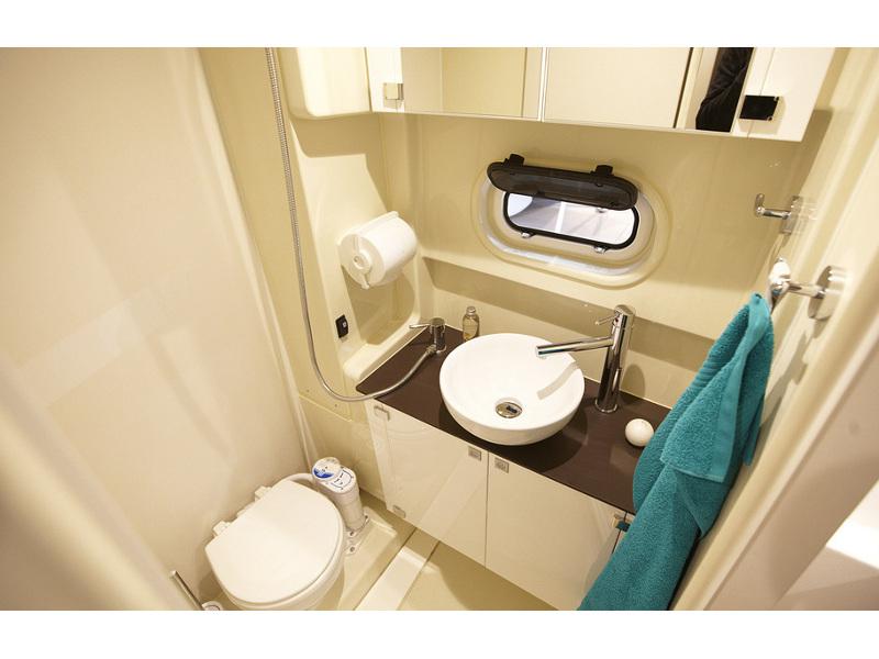 Book yachts online - catamaran - Bali 4.3 - KOS 43.1 - rent