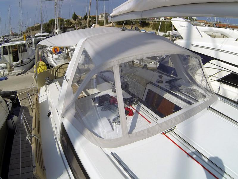 Book yachts online - sailboat - Oceanis 45 - Neška II - BT - rent