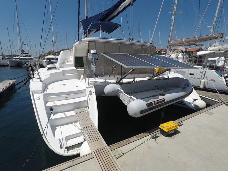 Book yachts online - catamaran - Lagoon 440 - Coco Jumbo (Solar panel) - rent