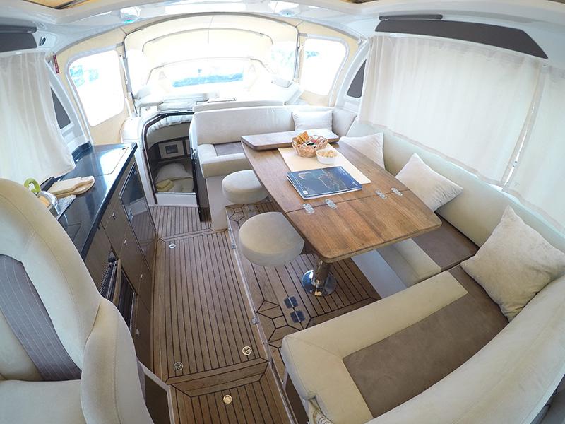 Book yachts online - motorboat - Marex 370 ACC - Fily (AC, Generator, Bowthruster, Sterntruster) - rent